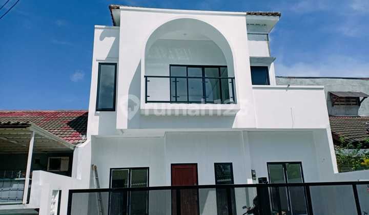 WTS / Dijual Cepat Rumah Baru, Siap Huni, dan Sangat Strategis di Kencana Loka Sektor 12.3, BSD City, Serpong, Tangerang Selatan, Banten