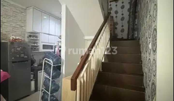 2Ktr - Dijual Cepat Rumah Semi Furnish di Karang Tengah, Tangerang