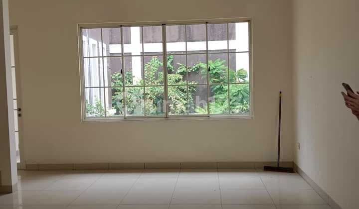 2Xia - Disewakan Rumah di Green Lake City