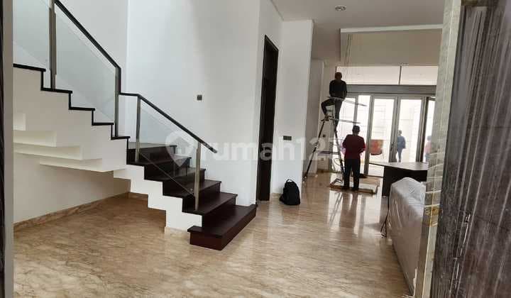 Runah mewah golf island Mozart UK 8x25 3 lantai PIK Furnished jakarta utara