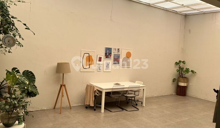 1Sl - For Rent: Green Lake East Asia Hook House