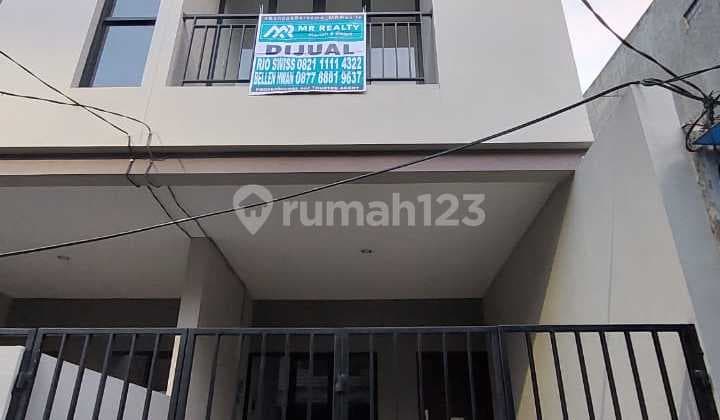 ** Rumah Di Tomang 3 Lantai Shm Baru**