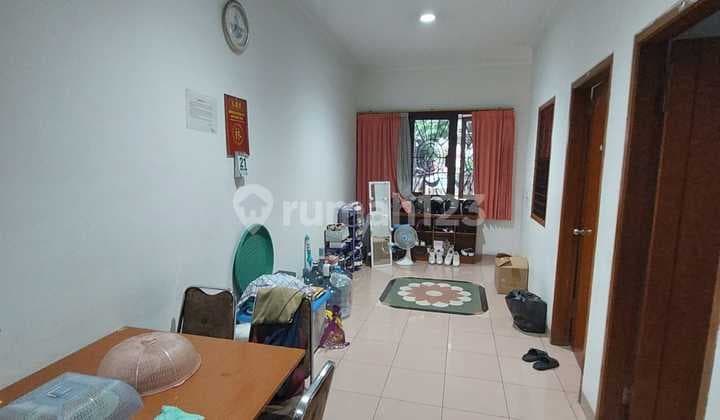 ** Rumah Kost2 an 3.5 Lantai di Tomang 13KT 6KM**
