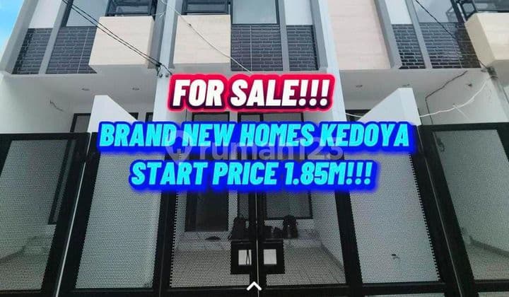 ** Rumah Baru 3 Lantai di Kedoya Row Jalan 2 Mobil Lega**