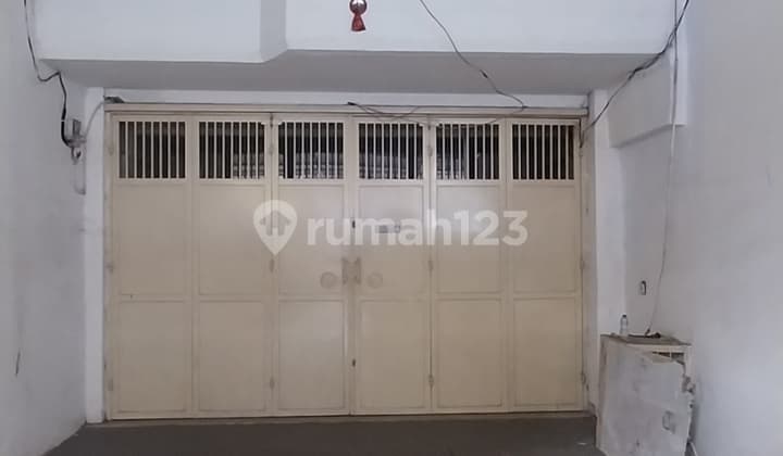 Ruko Siap Pakai Daerah Jembatan Besi Lokasi Strategis