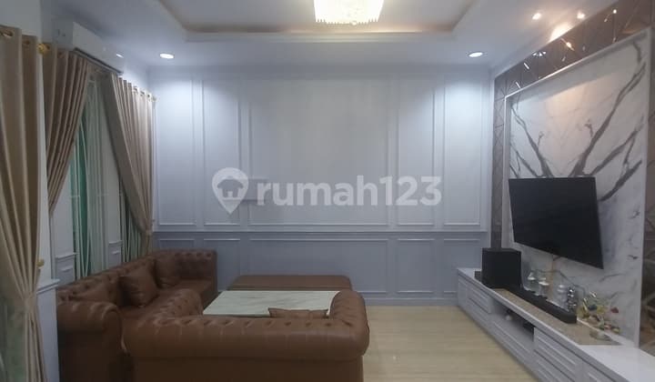 For Sale House. In Jelambar Very Nice House, Strategic Location And Flood-Free.