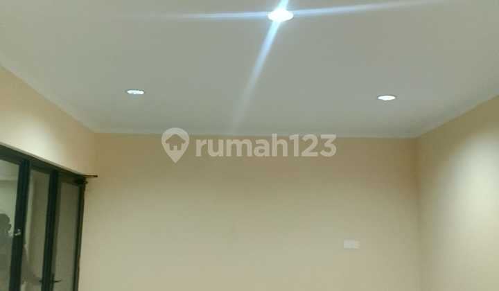 2Sny - Disewakan Gudang Siap Pakai Kavling Dpr