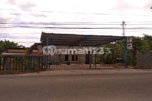 Rumah Bakunase Jarang Ada Cocok Buat Usaha di Jl. Raya Batuplat