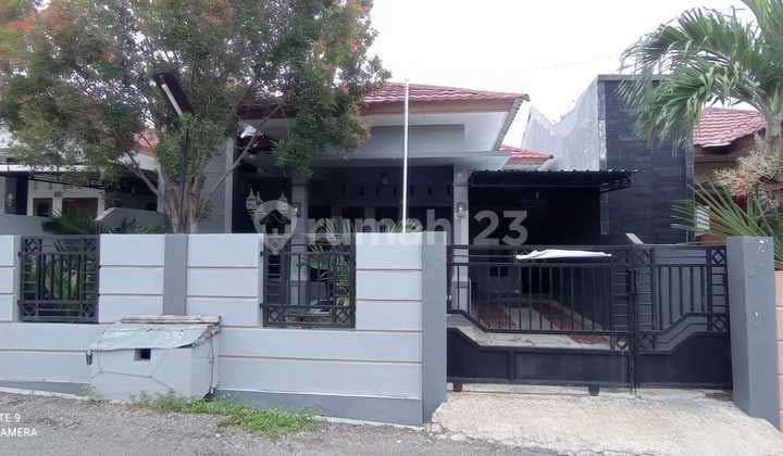 Beautiful Liliba House in Oebobo, Very Comfortable and Strategic