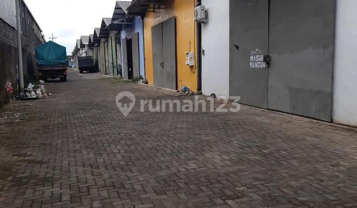 Gudang Strategis Di Ampeldento Pakis