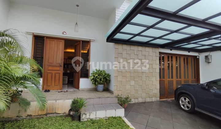 Disewa Rumah 2 Lantai Bagus Furnished Pondok Indah