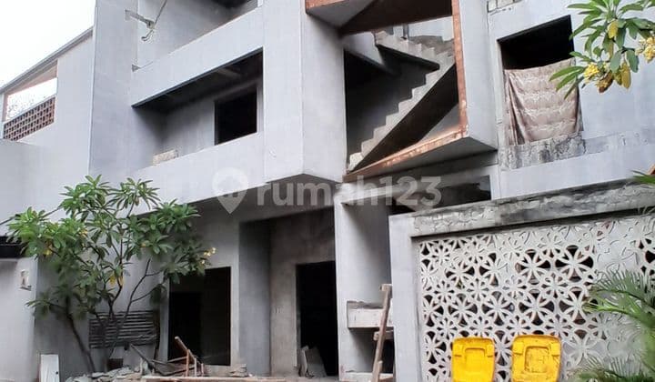 Rumah Industrial Minimalis di townhouse Pasarminggu (IR)
