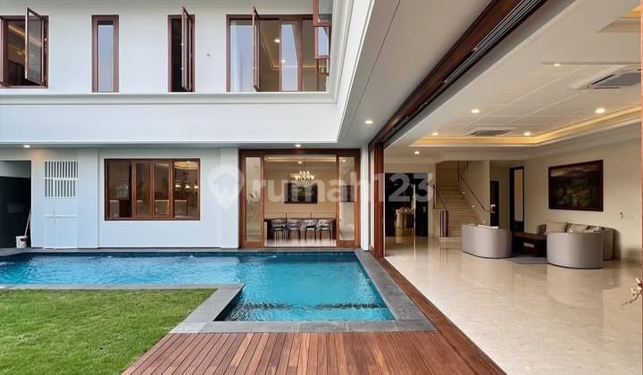Dijual Rumah Mewah Dan Furnished Di Kemang, Jaksel