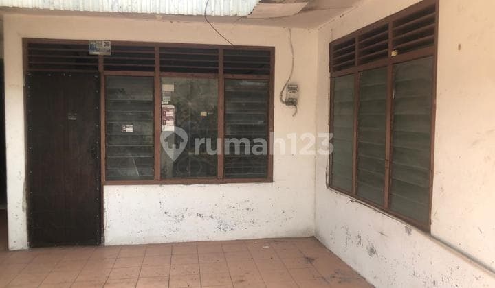 Dijual Rumah Tua Di Tanah Sereal, Jakbar
