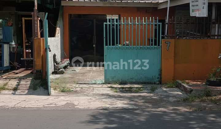 For Rent / Contract Commercial/Warehouse Space in Syp Bkr with 2-car wide road access, SHM certificate, strategic location suitable for warehousing and stock storage.