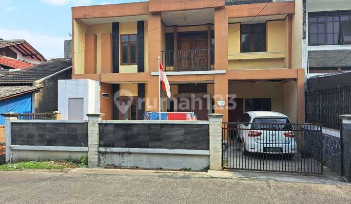 Di Jual Rumah 2Lt Cocok untuk Rumah Kost Ditengah Kota Bandung Dekat Sekolah Perkantoran Perumahan Lokasi Strategis SHM