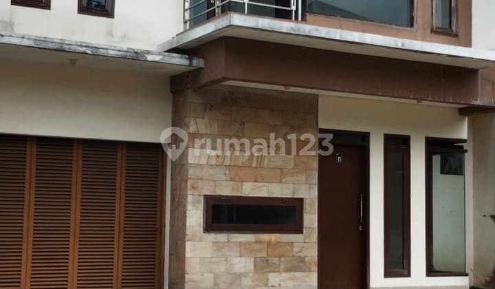 Di Jual Cepat Tanah Bonus Bangunan Rumah 2Lt Dilokasi Strategis Syp Bkr SHM Recomended