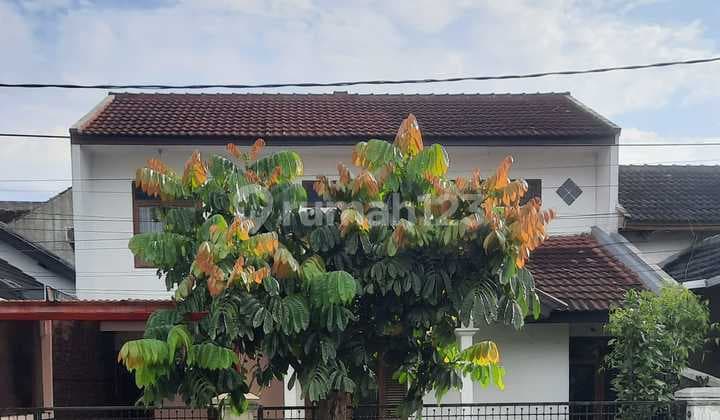 Disewakan Kontrak Rumah Besar 2Lt Diturangga bisa untuk Kantor Semi Furnish SHM