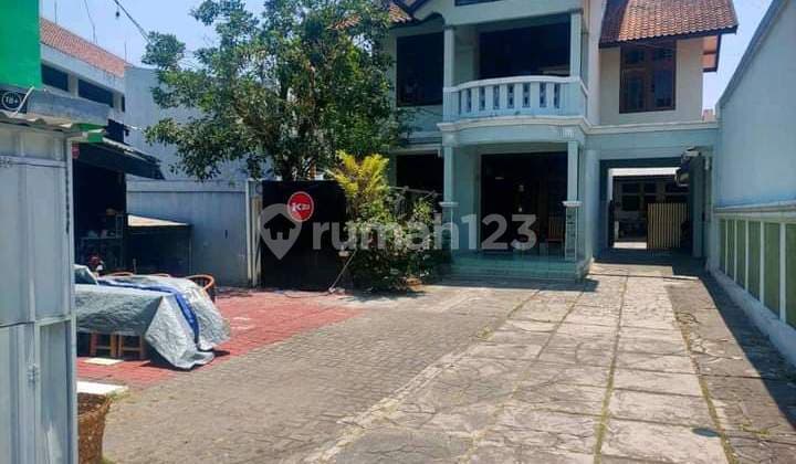 For Sale: House and Commercial Space in Candisari, West Semarang