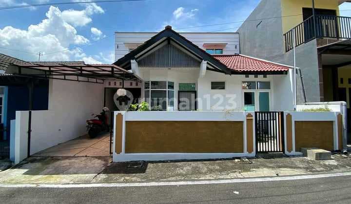 For Sale Fast Beautiful House in Bukit Sari Ngesrep Tembalang