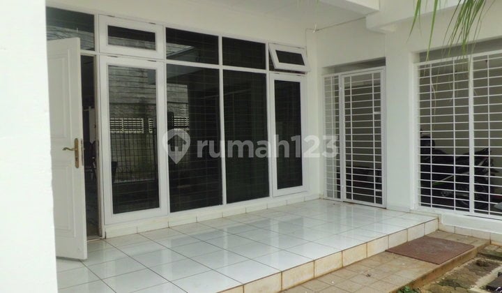 Rumah Praja Dalamt Mall Gandaria ,Danll Pondok Indah ,Lt228m/Lb300m, 3,8 M ( Sn)
