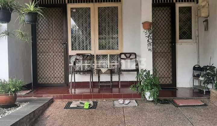 Rumah Lama Harga Murah di Cinere