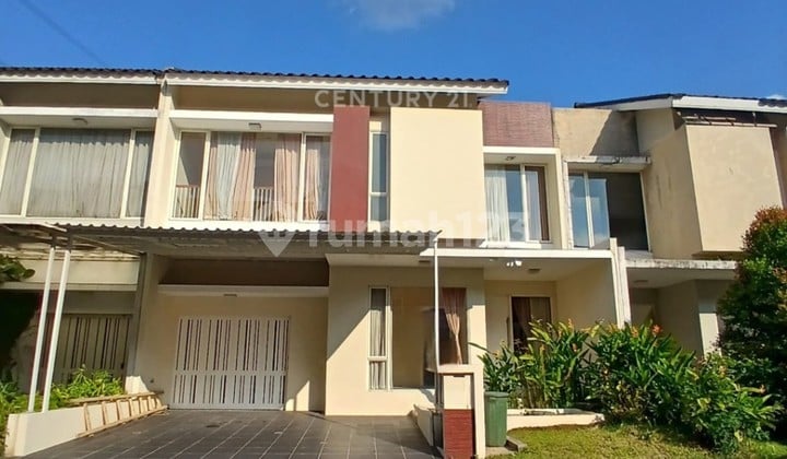 Rumah Siap Huni Dalam Cluster di Sektor 7 Om17563