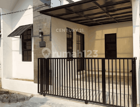 For Sale New Renovated Ready to Occupy House In Graha Bintaro AF16388