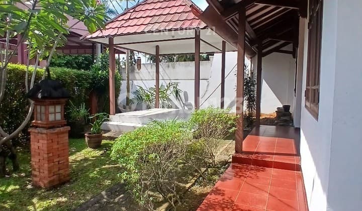 Jual Cepat Rumah 2 Lantai Siap Huni di Villa Melati Mas Rr15532