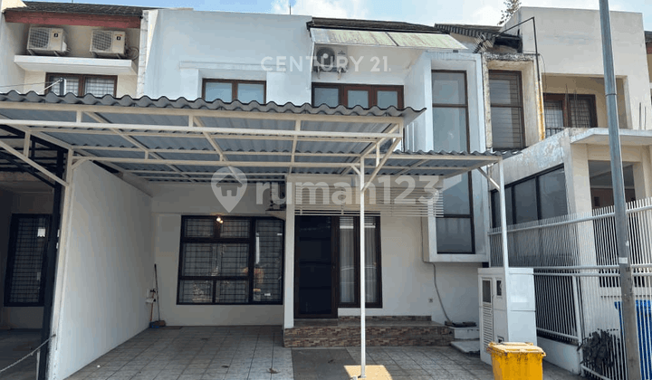 Quick Sale House in Cluster Sector 9 Gb17545