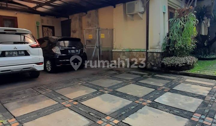 Simprug Garden Rumah Layak Huni, Strategis Dan Tenang