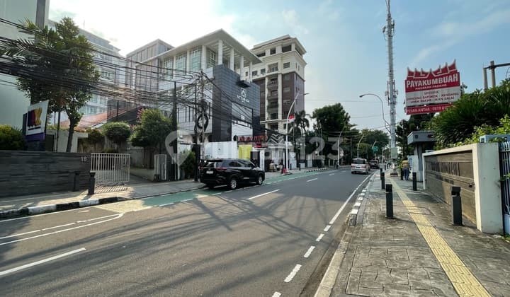 Area Komersial Lokasi Sangat Strategis Kondisi Masih Tersewa