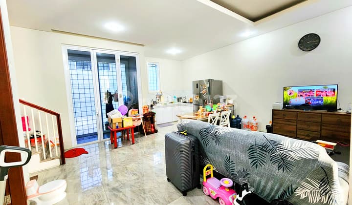 Luxurious house in the elite area of Citraland Gama City, Medan!