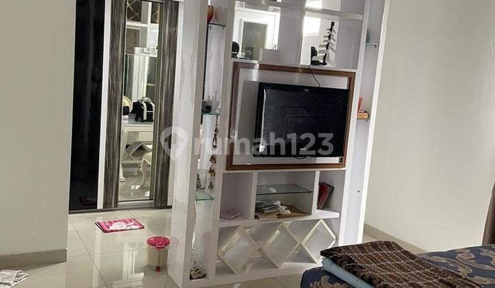 Dijual Rumah 2,5lantai Amerika Latin Green Lake City Jakarta Barat