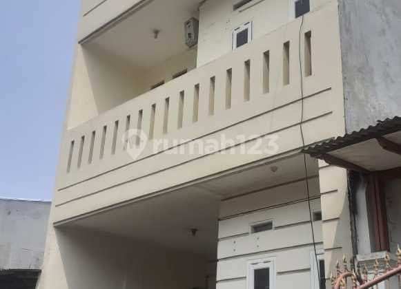 Dijual Cepat Rumah 3 Lantai Lokasi Perumahan Poris Tangerang