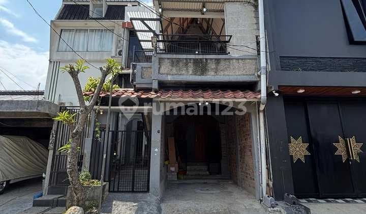 Rumah 3 Lantai Sentul View Gunung Pancar SHM Siap Huni Harga Nego