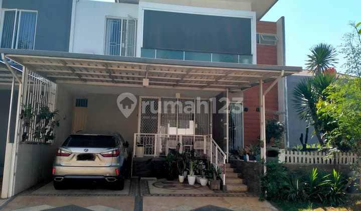 Rumah Mewah & Bagus, ada Swimming pool di IVY Park BSB