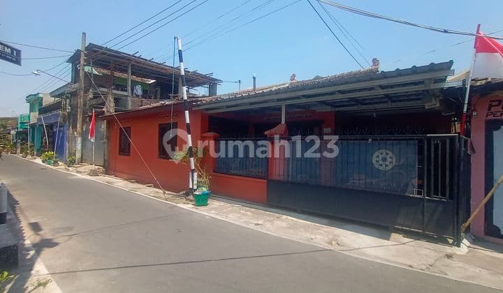 Rumah Strategis Hook Sudah Ada Ruang Usaha Di Purbayan Gentan Surakarta