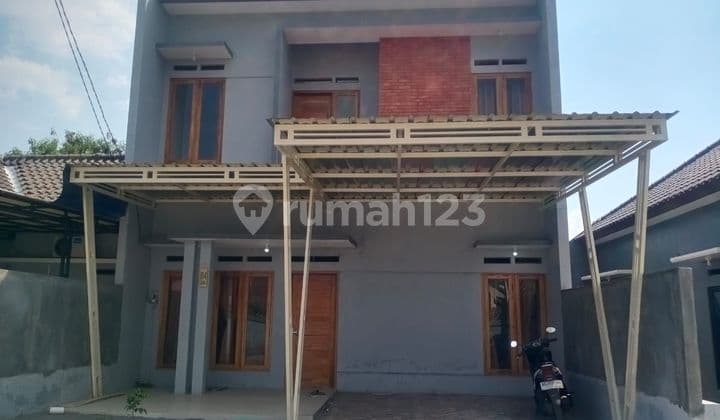 Rumah Kontrakan 2 Lantai Hadap Timur Di Purbayan Gentan