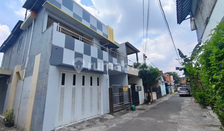 Rumah 2 Lantai Mewah Modern Di Laweyan Solo Kota