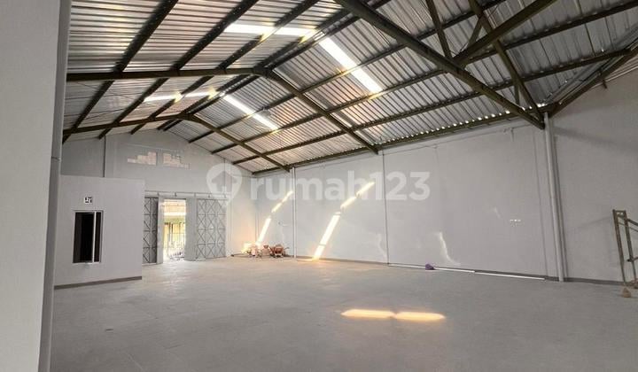 Gudang Baru Di Manahan Solo