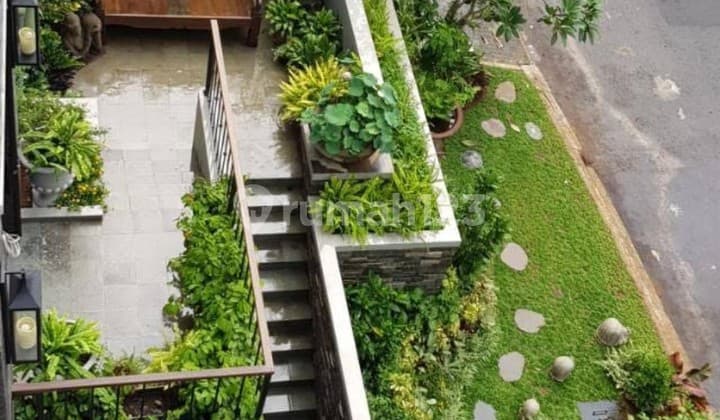 Jual Rumah Mewah & Luas Emeraldcore Summarecon Serpong Tangerang