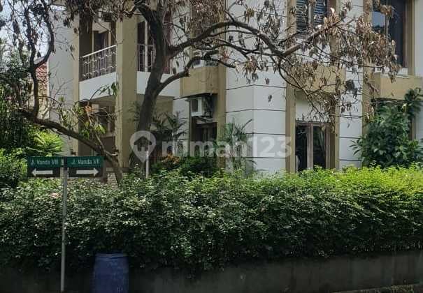 Rumah Dalam Cluster Vanda Perumahan Palem Semi Karawaci Tangerang