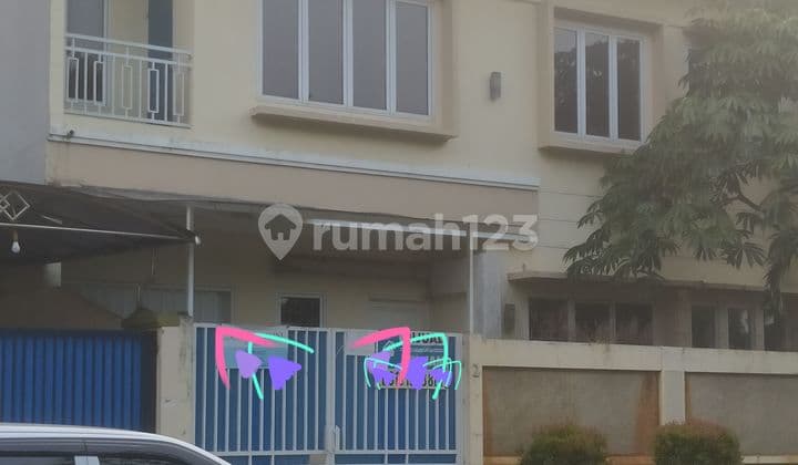 Rumah di Perumahan Palem Semi Karawaci Tangerang