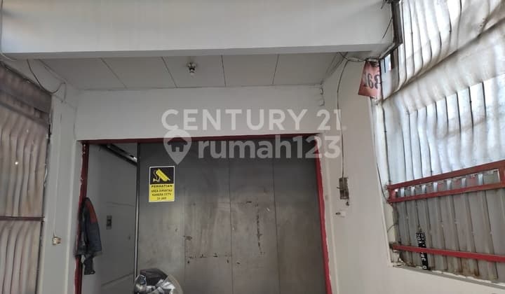 Ruko Di Mainroad Jl Kopo Dekat Yogya Kopo Mas