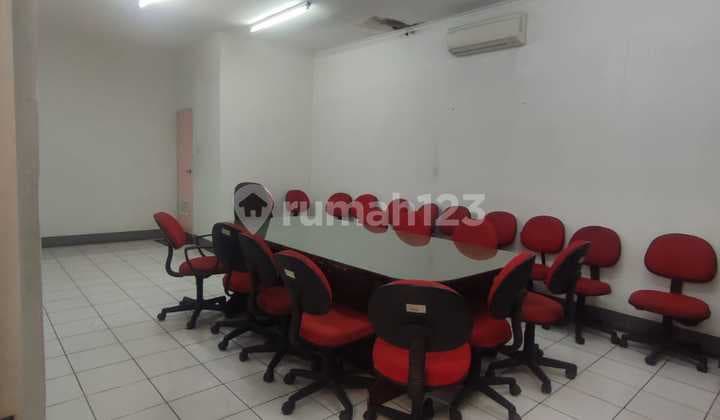 Gudang Siap Pakai.di.komplek.industri