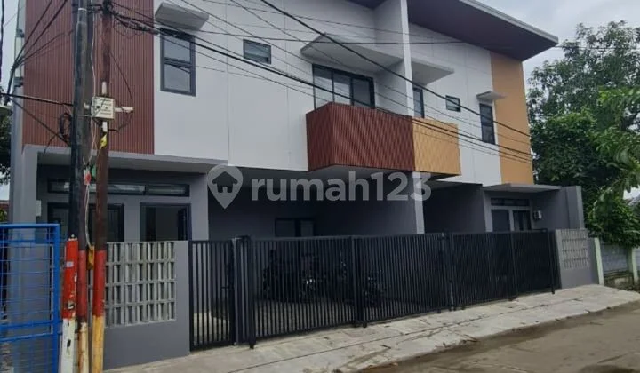 House for Sale, Cheap, 2 Floors, New, Telaga Mas, 5 Minutes to Bekasi Station