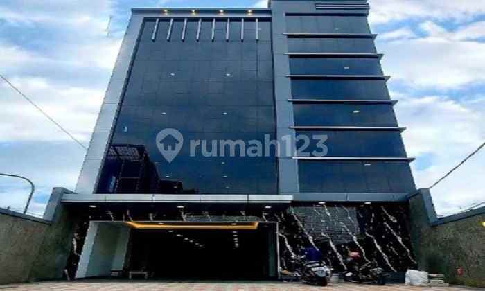 Gedung Kantor dijual Murah, Baru 4,5 Lantai Cawang, Jakarta Timur
