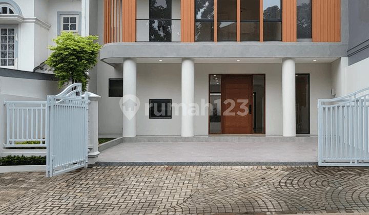 Rumah Baru Dilegenda Wisata Cibubur Cocok Juga untuk Tempat Usaha