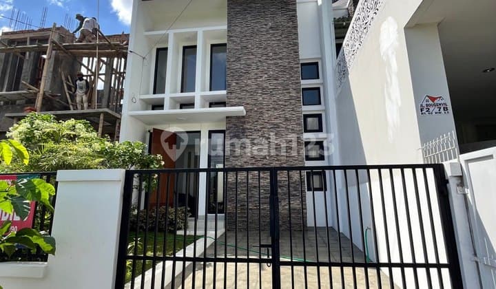Rumah dijual Baru 2 Lt. Kemang Pratama, Bekasi 10 menit Tol Barat